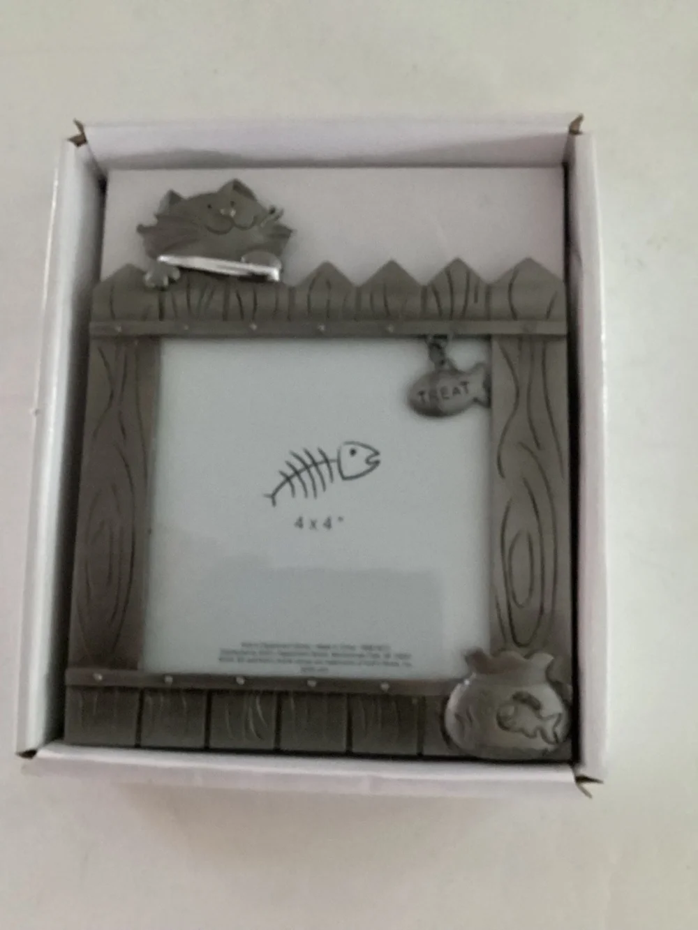 Pewter Photo Frame: Cat Face with Fishbowl and Fish Charm on Picket Fence